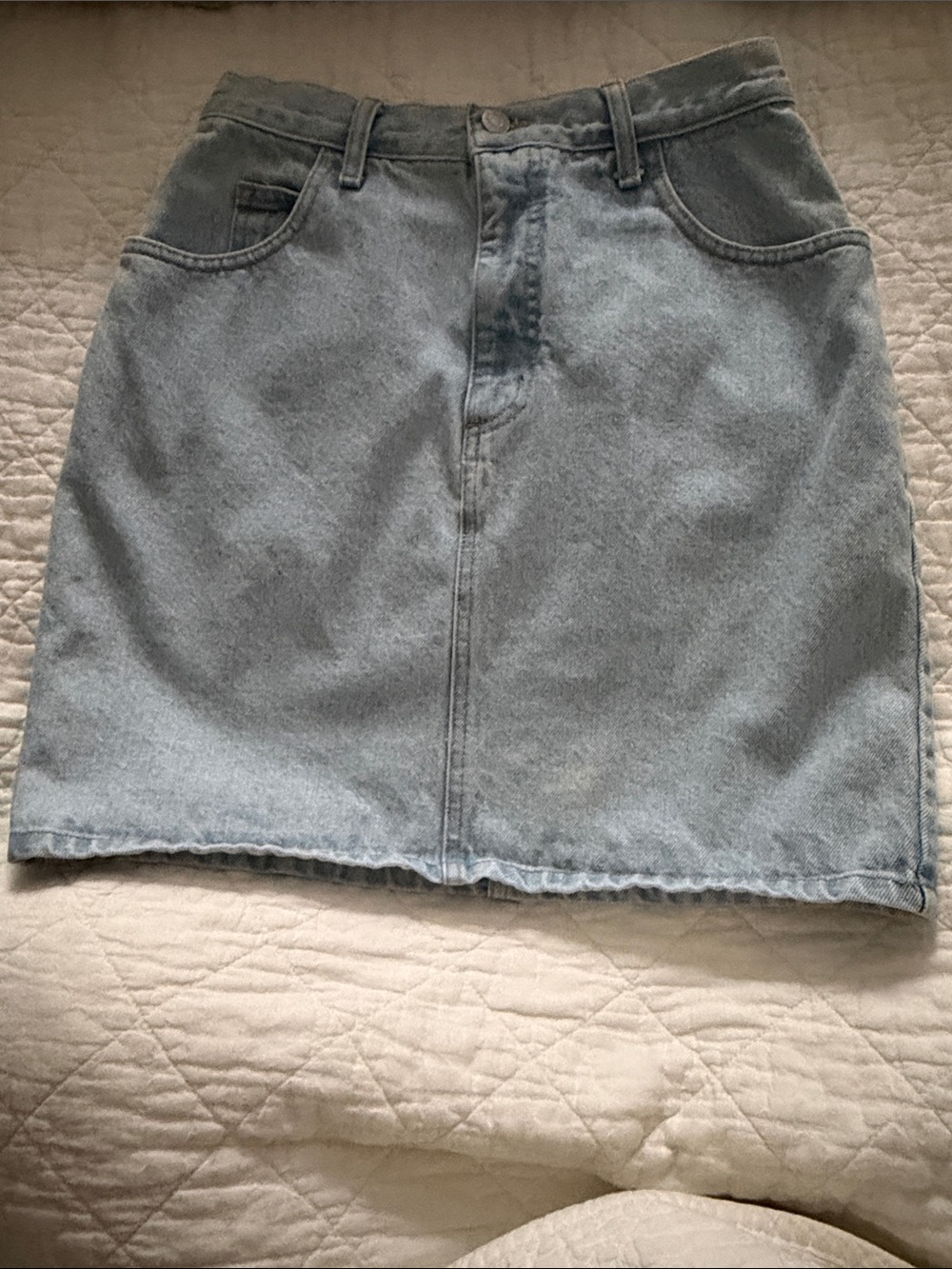 Guess Jeans “Classic Light Wash Denim Mini Skirt - Casual Women's Skirt